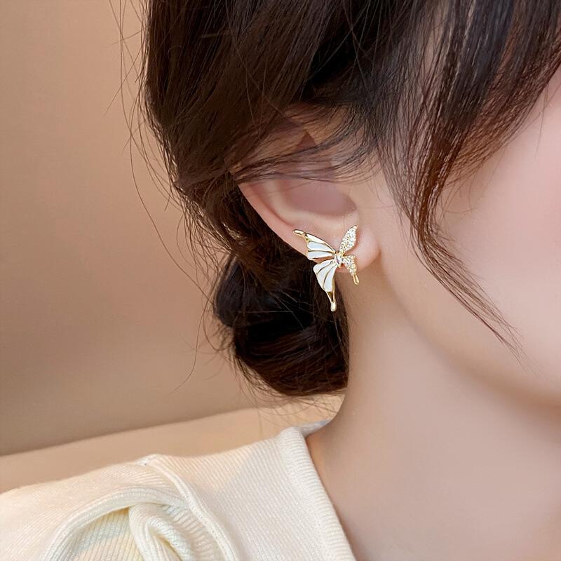 Korean beautiful Zirconia Butterfly premium Earring