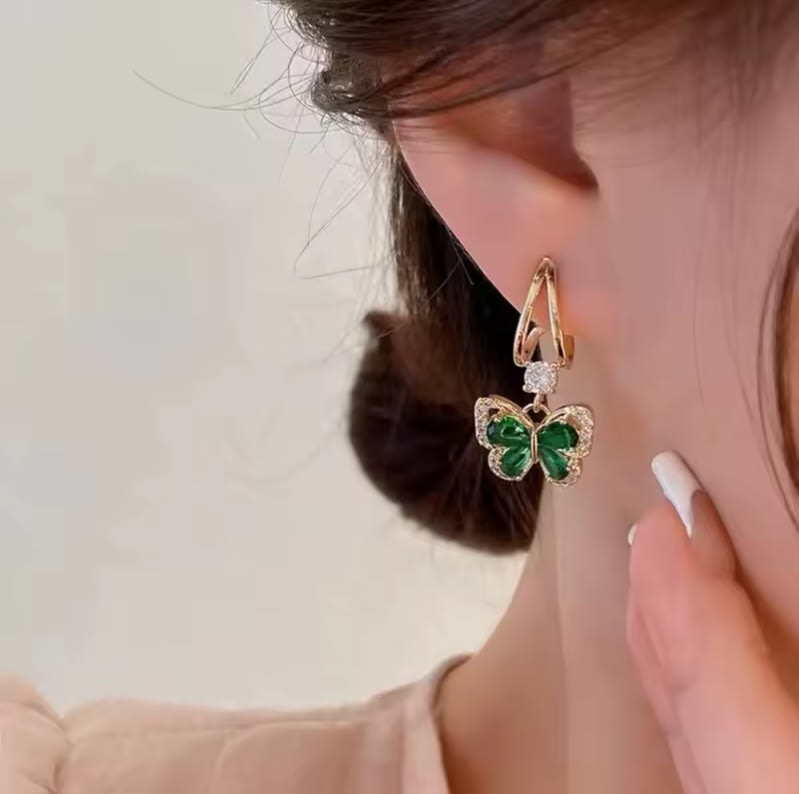 Korean Luxurious Green Stone And Gold Drop Gold Earring