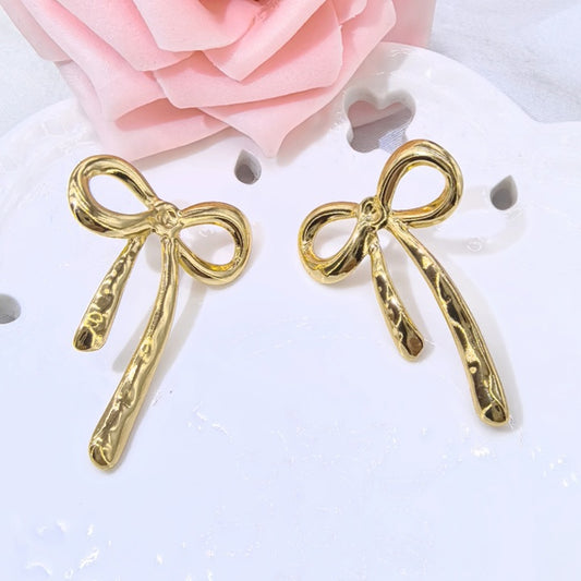 Beautiful Anti Tarnish bow knot Gold Earring for women
