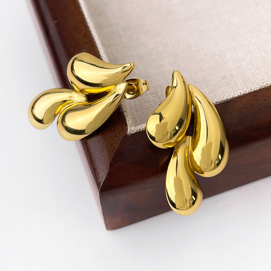 Korean beautiful Anti Tarnish teardrop stud Earring