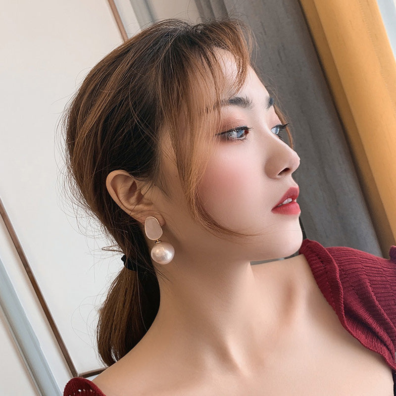 Korean Luxurious gold pearl drop Earring