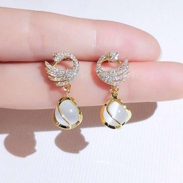 Korean Crystal Sparking Diamond Drop Earring for Women Gold3