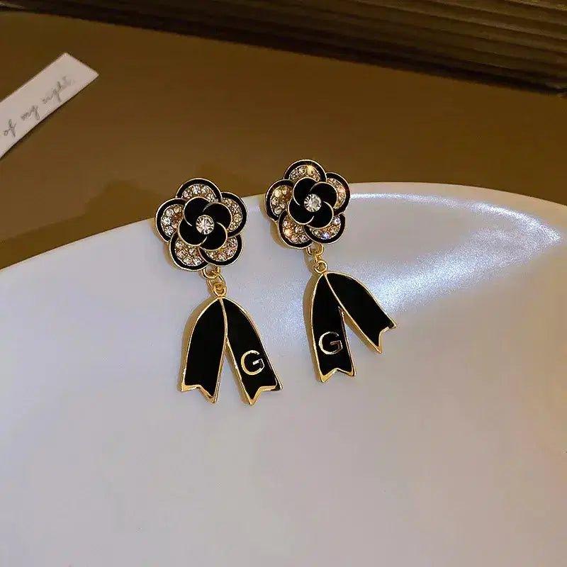 Korean Luxurious Crystal Flower Black Gold Earring - Shine