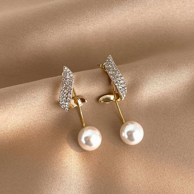 Korean Luxurious Pearl Drop Zirconia Earring3