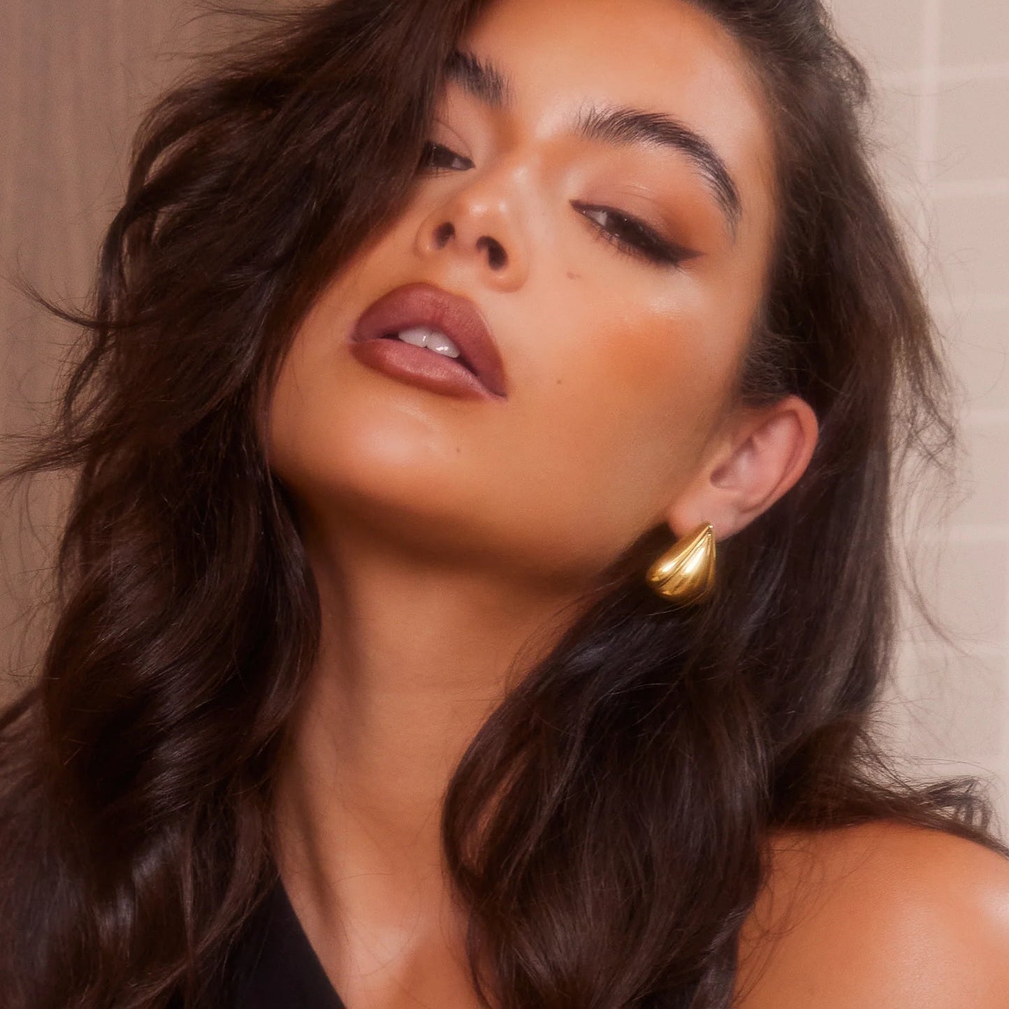 Luxurious bold statement Anti-Tarnish gold stud Earring