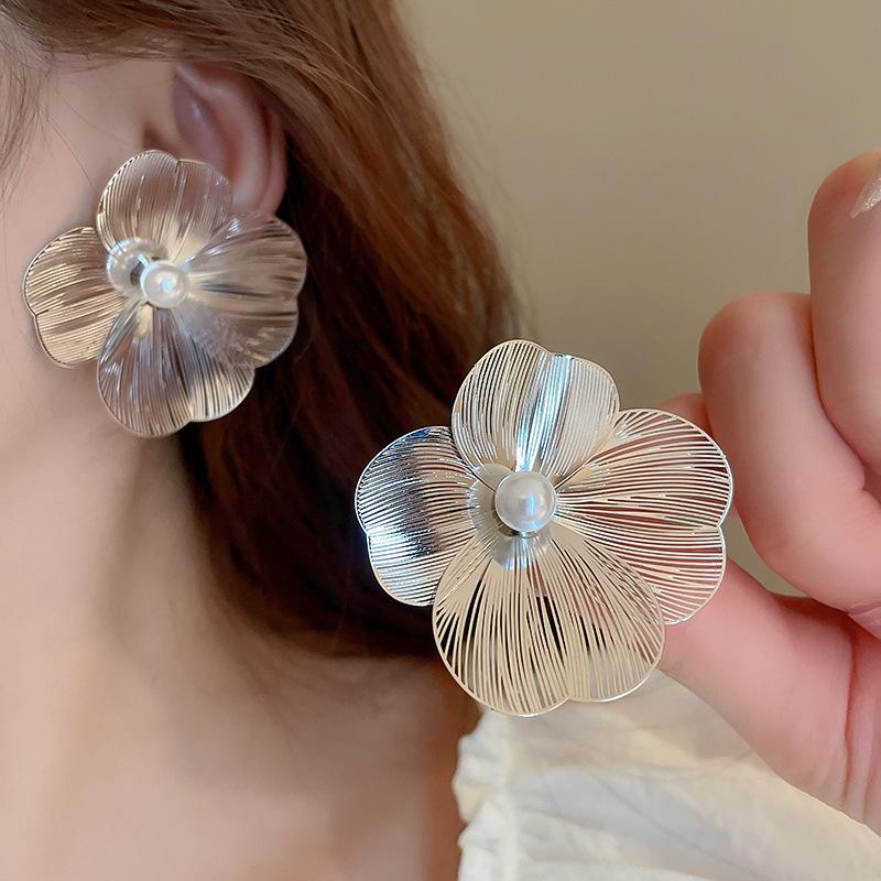 Korean Luxurious Premium Flower Silver Earring3