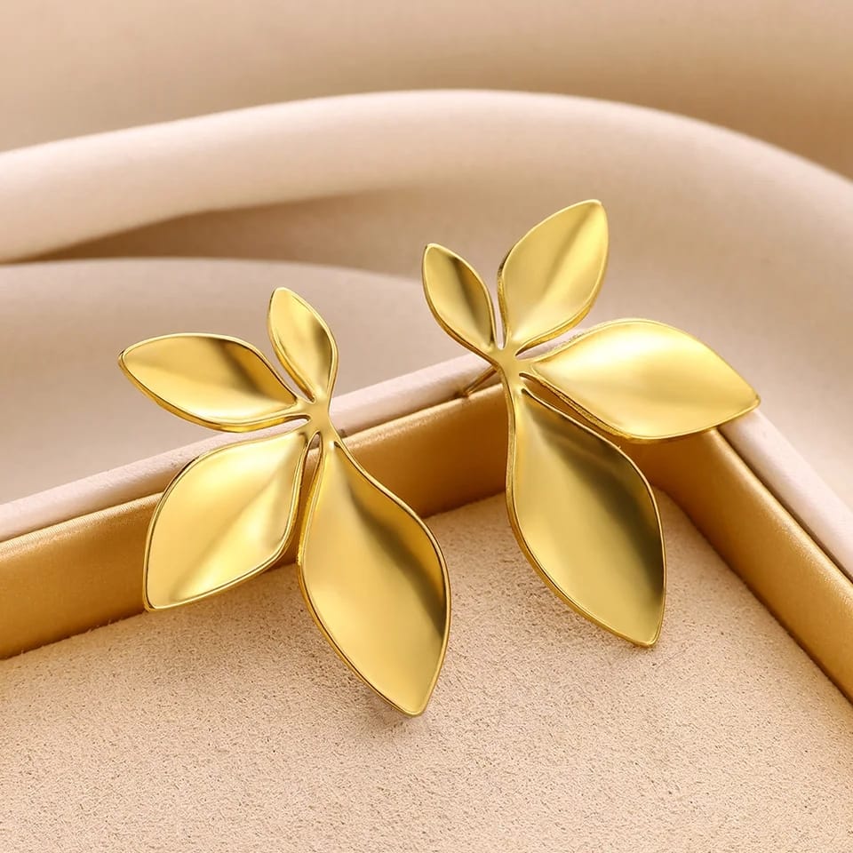 Gold Plated Anti Tarnish beautifull Leaf Earring