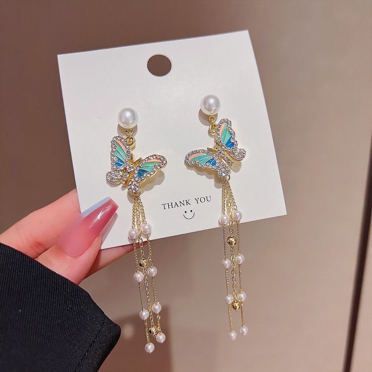 Korean Butterfly Luxurious Pearl Drop Earring