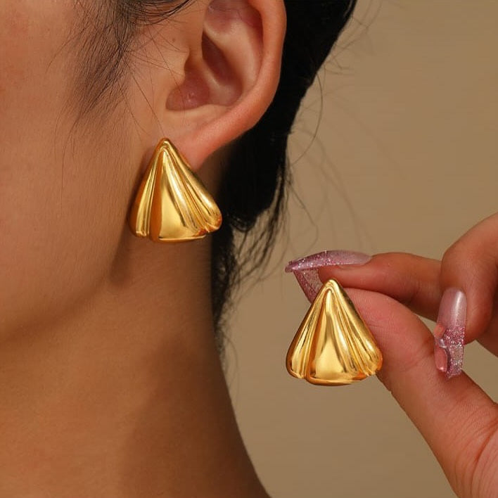 Luxurious bold statement Anti-Tarnish gold stud Earring