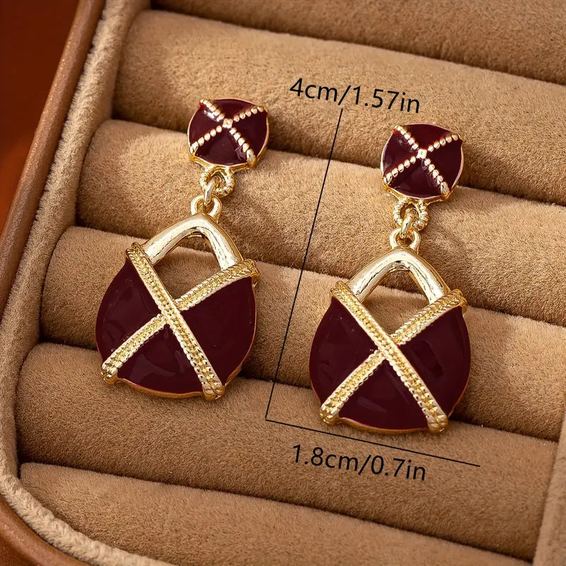 Korean Exquisite and elegant geometric earrings with a touch of luxury