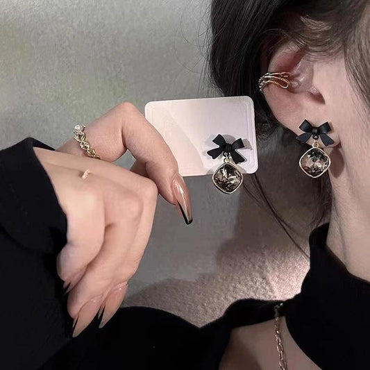 Korean Elegant Lady Black Zircon Bow Dangle Earring3