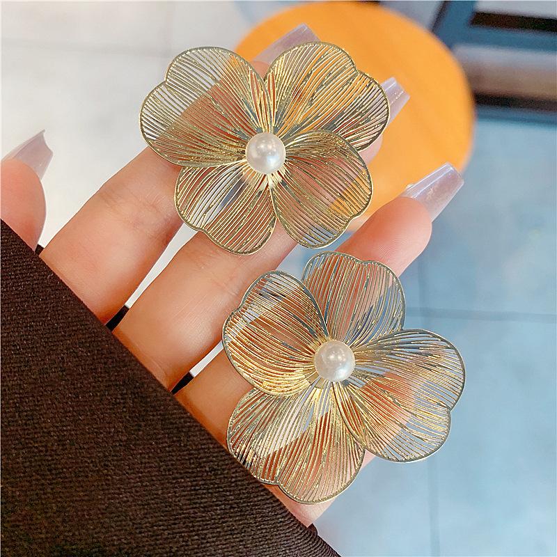 Korean Luxurious Premium Flower Silver Earring3