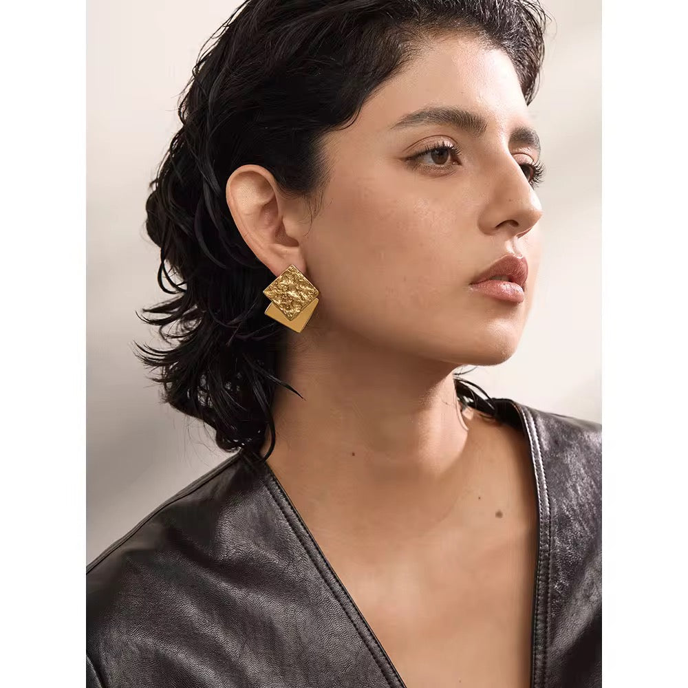 Premium Luxurious Anti-Tarnish Jewelry – Shine That Lasts Earring