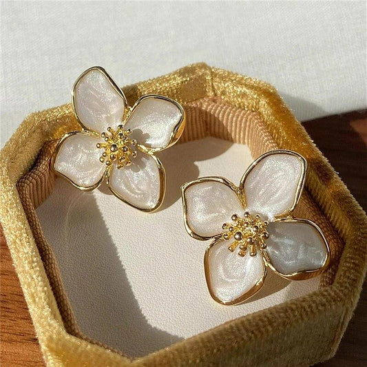 Korean white and gold premium Earring