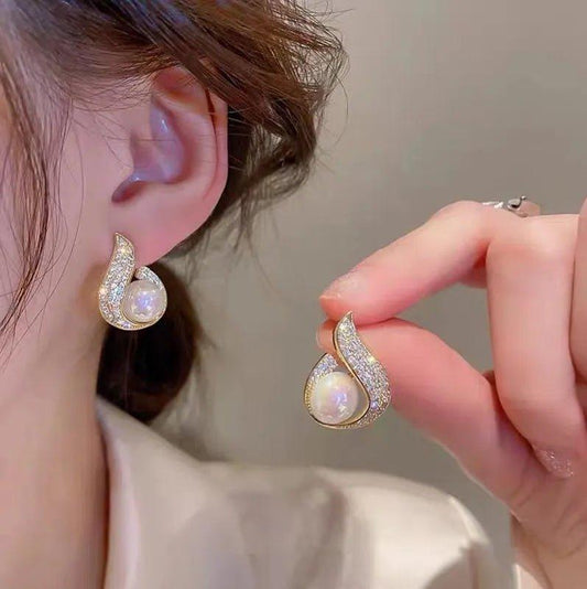Cute Pearl Sparkling Crystal Stud Earrings - Shine