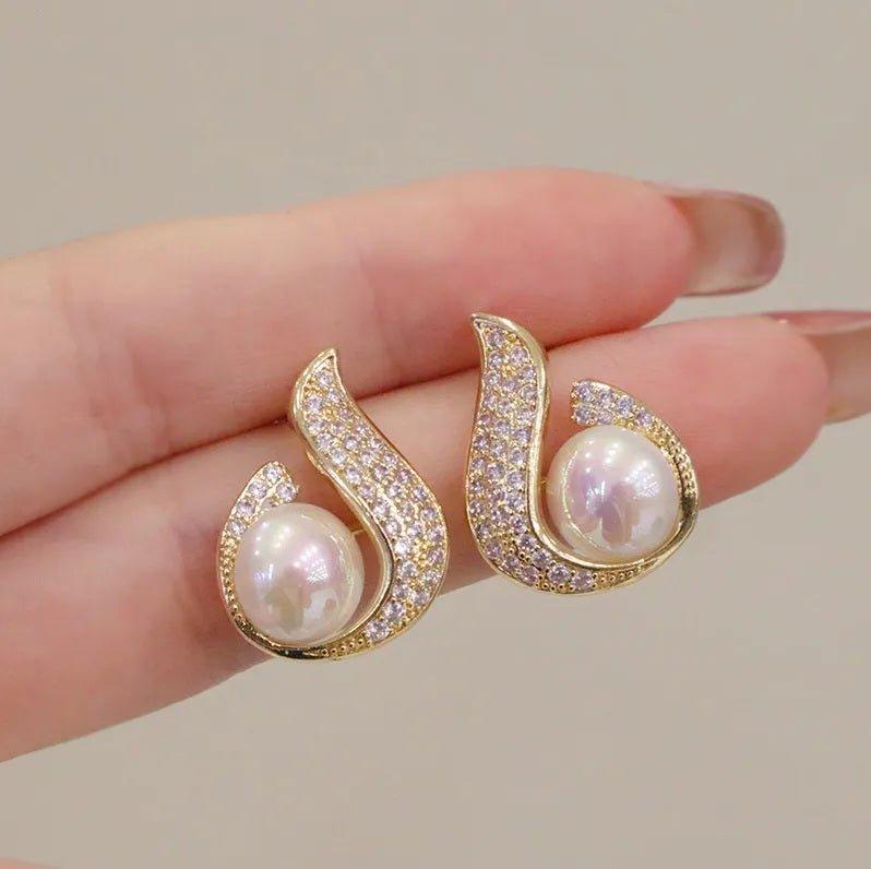 Cute Pearl Sparkling Crystal Stud Earrings - Shine