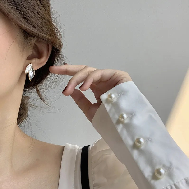 Korean Leaf Design Unique Beautiful Earring3