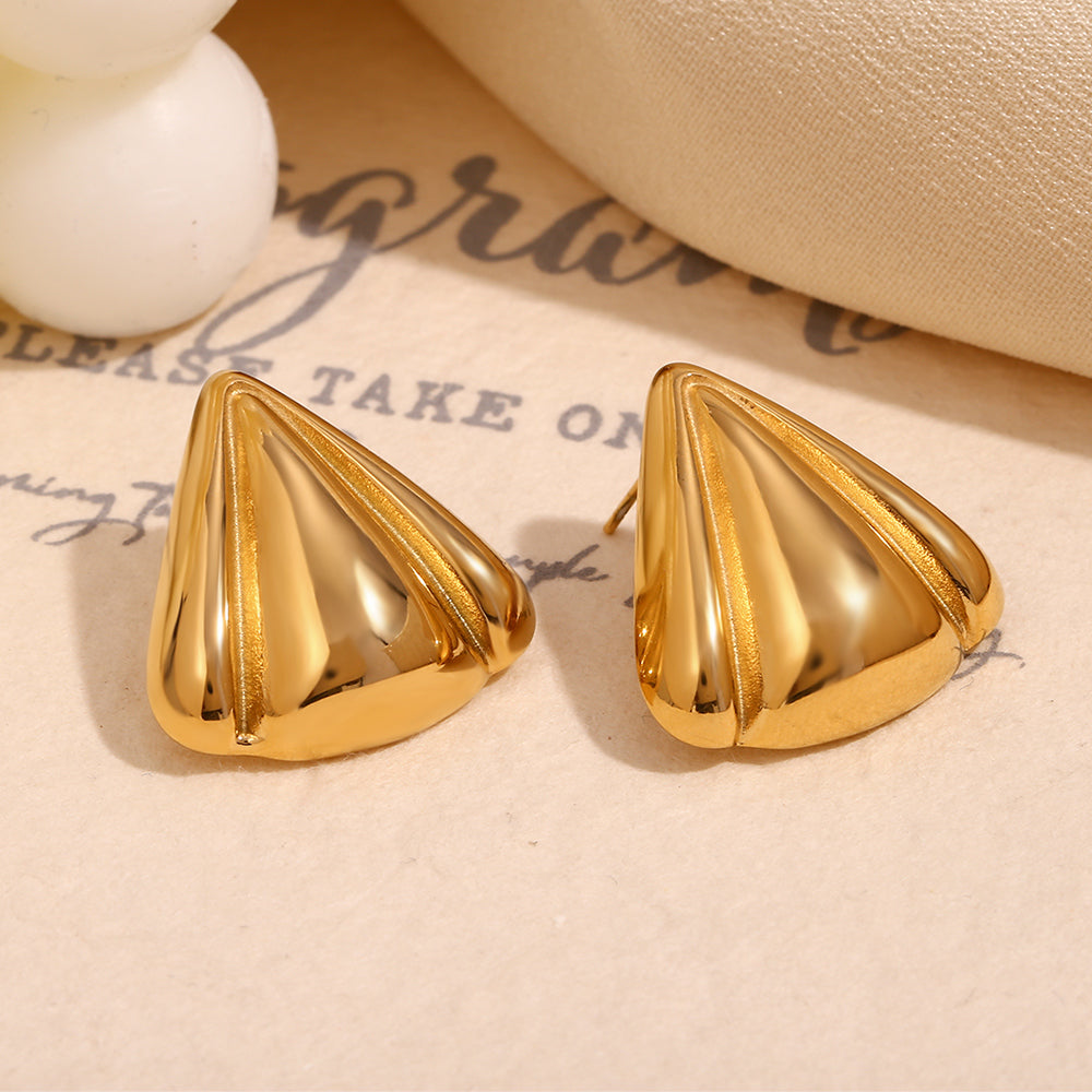 Luxurious bold statement Anti-Tarnish gold stud Earring
