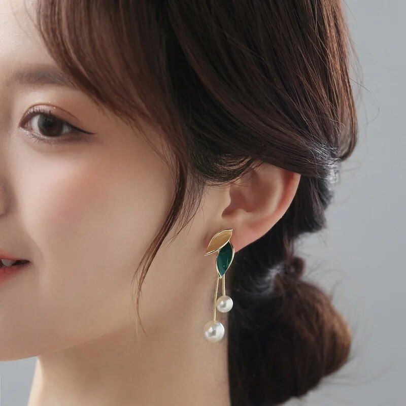 Korean Beautiful Leaf Pearl Drop Earring
