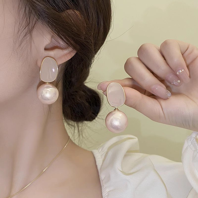 Korean Luxurious gold pearl drop Earring