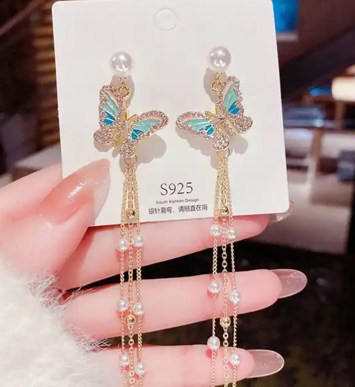 Korean Butterfly Luxurious Pearl Drop Earring