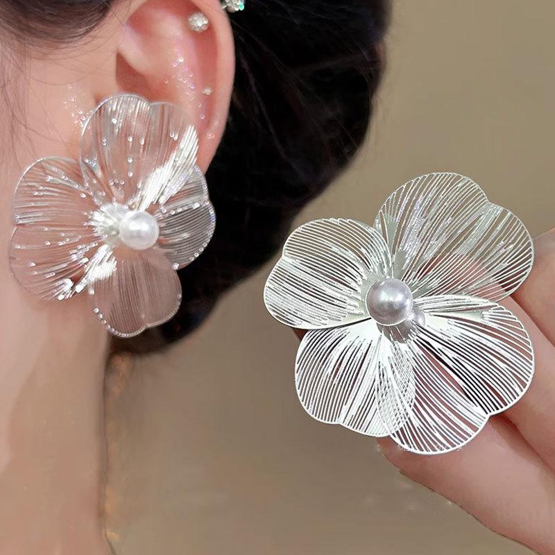 Korean Luxurious Premium Flower Silver Earring3
