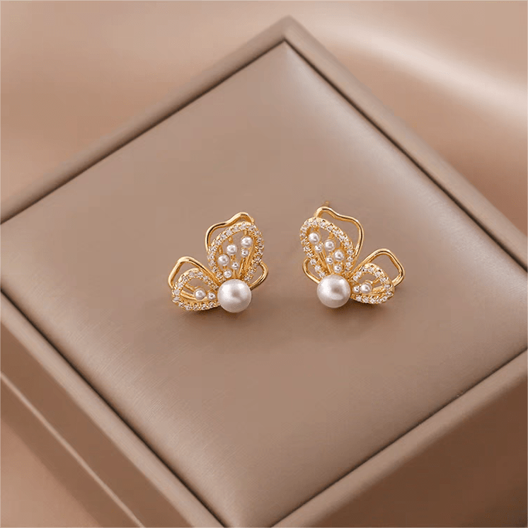 Korean Chic CZ Inlaid Butterfly Pearl Earring