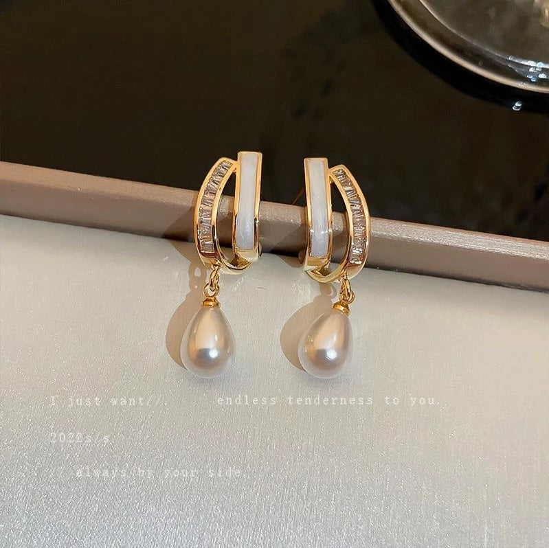 Korean pearl Gold And White zirconia beautiful Earring