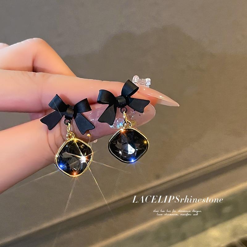 Korean Elegant Lady Black Zircon Bow Dangle Earring3