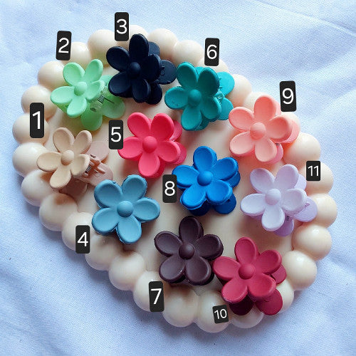 beautiful 🌼 Flower claw