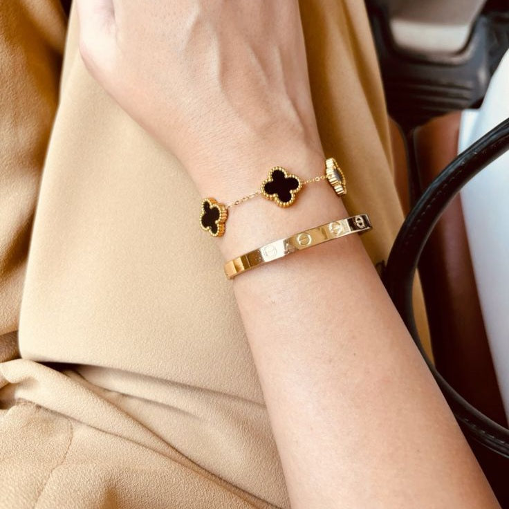 Luxurious 1pc Five-black leaf Clover Bracelet Charm, Delicate Flower Bracelet