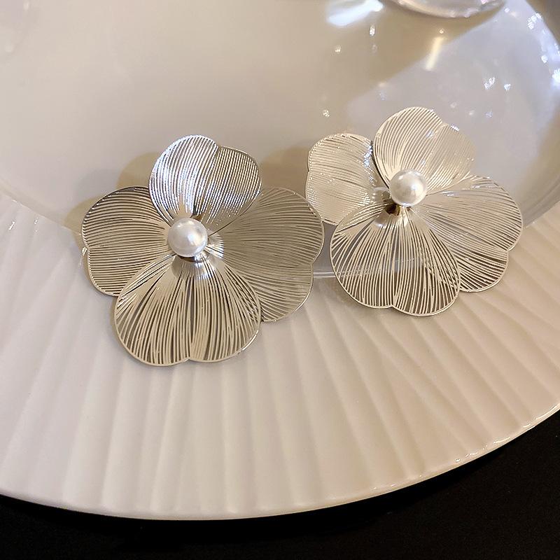 Korean Luxurious Premium Flower Silver Earring3